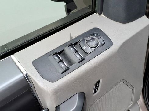 Used 2019 Ford F150 XLT w/ Equipment Group 302A Luxury image 22