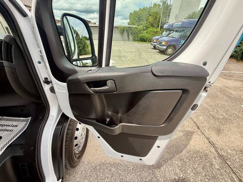 Used 2023 RAM ProMaster 2500 FWD image 29