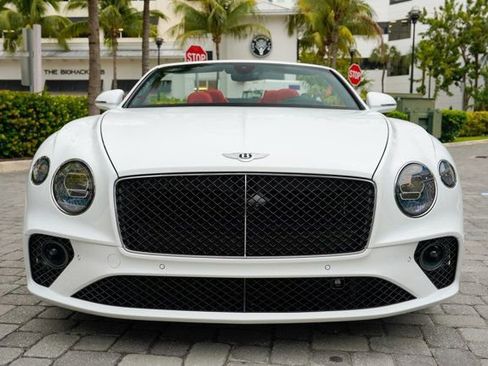 Used 2024 Bentley Continental GT V8 image 7