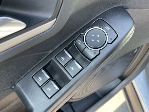 Used 2022 Ford Escape SEL w/ Technology Package image 13