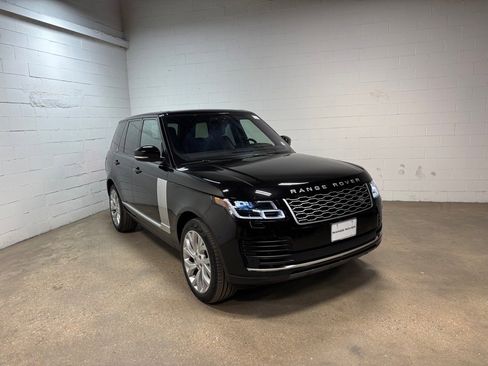 Used 2022 Land Rover Range Rover Westminster Edition image 4