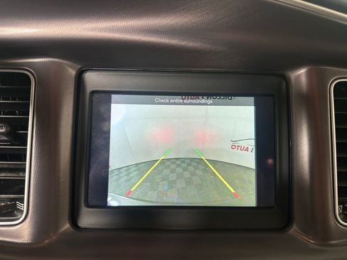 Used 2020 Dodge Charger SXT RWD image 28
