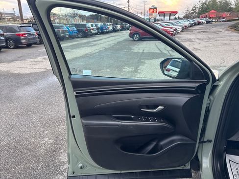 Used 2023 Hyundai Santa Cruz SEL Premium image 11