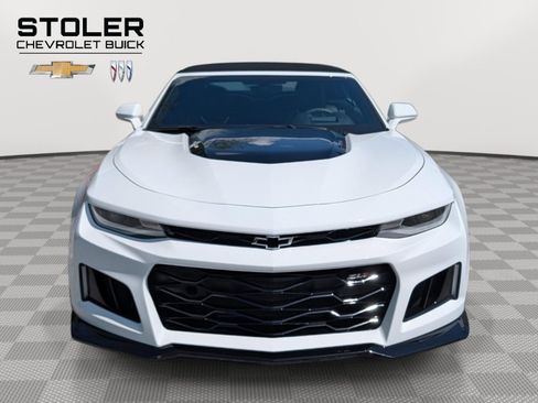 Used 2021 Chevrolet Camaro ZL1 RWD image 8