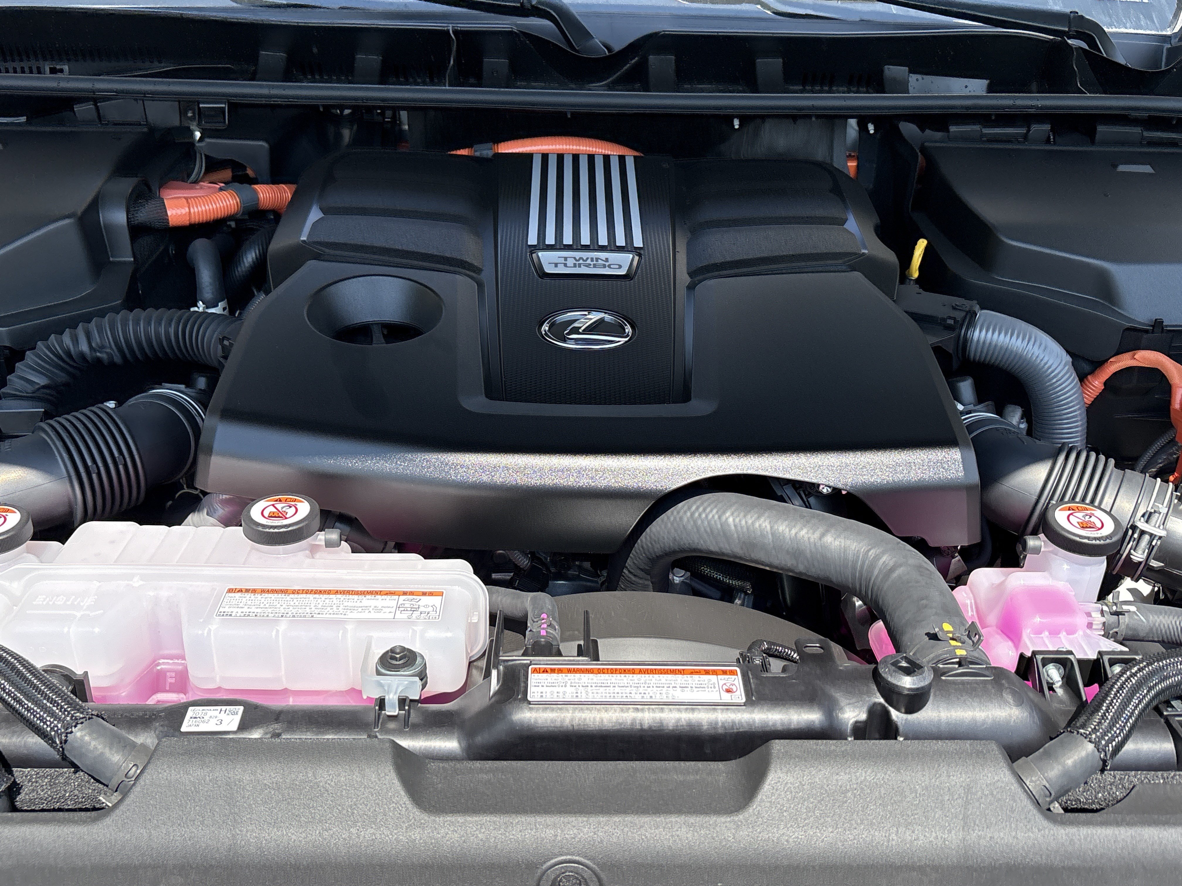 Used 2026 Lexus LX 700h Luxury w/ Appearance Package AWD/4WD image 34