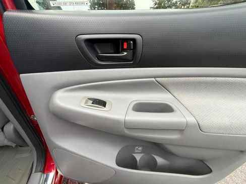 Used 2009 Toyota Tacoma PreRunner RWD image 15
