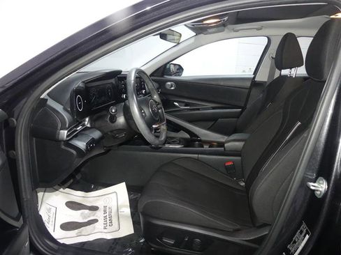 Used 2021 Hyundai Elantra SEL w/ Convenience + Premium Package FWD image 21