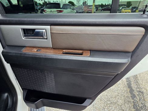 Used 2016 Ford Expedition King Ranch AWD/4WD image 38