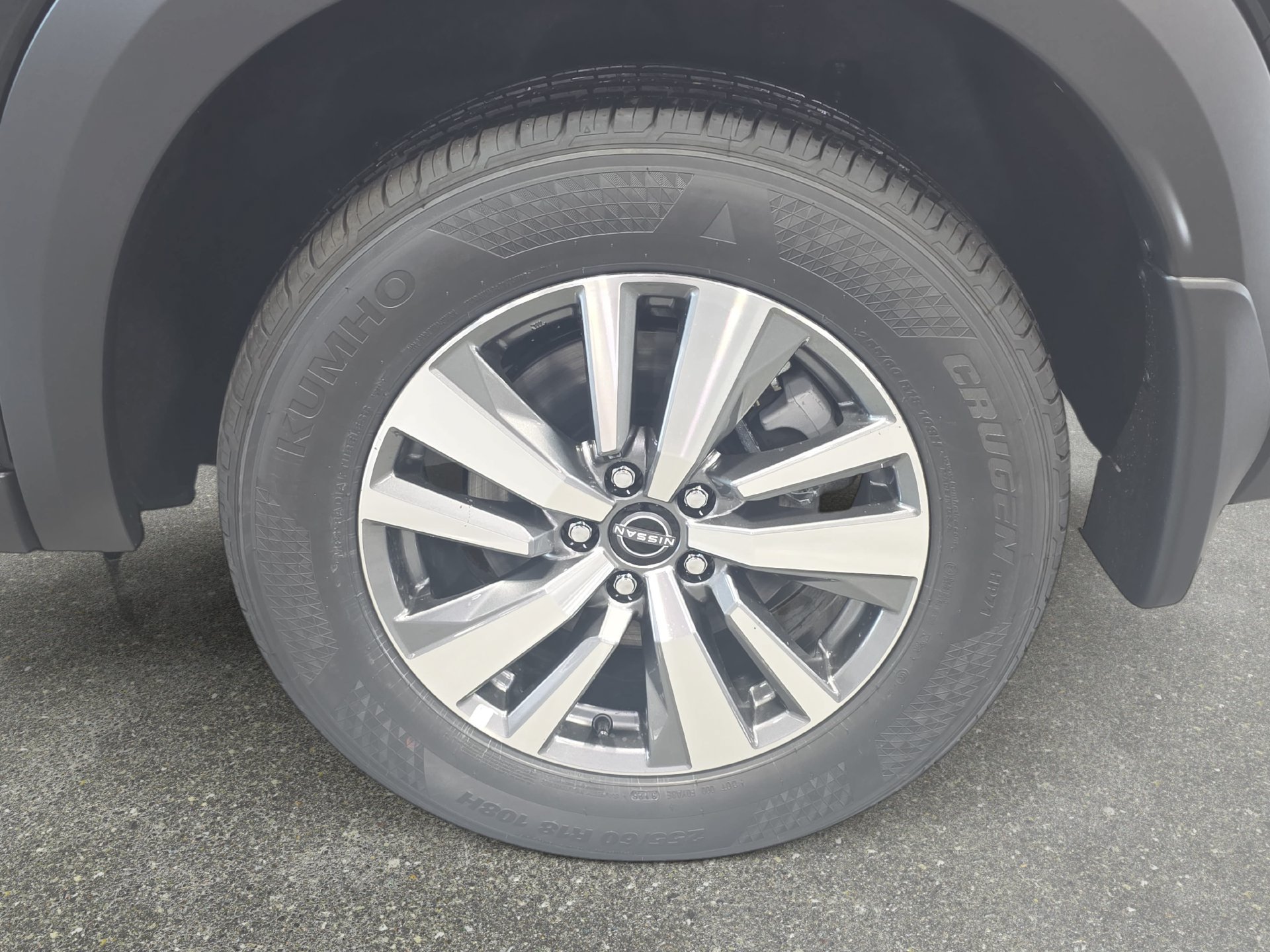 New 2026 Nissan Pathfinder SL FWD image 32