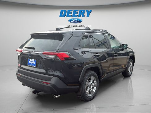 Used 2023 Toyota RAV4 XLE w/ Convenience Package AWD/4WD image 6