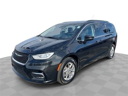 Used 2021 Chrysler Pacifica Touring