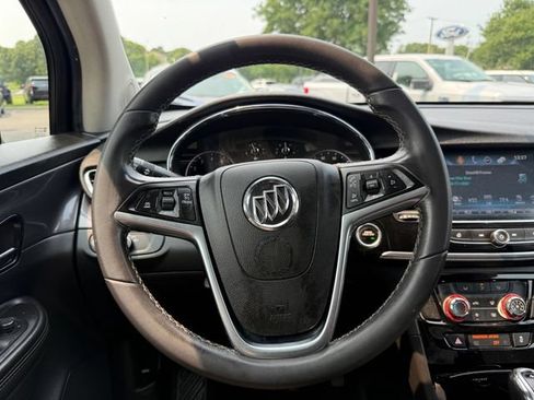 Used 2020 Buick Encore Preferred FWD image 12
