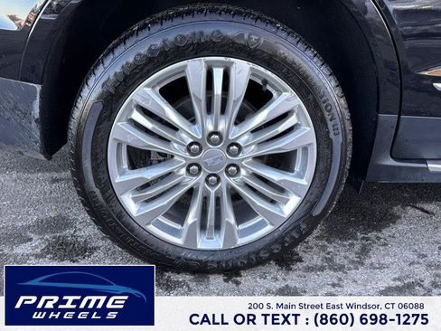 Used 2019 Cadillac XT5 Premium Luxury w/ Driver Assist Package image 24