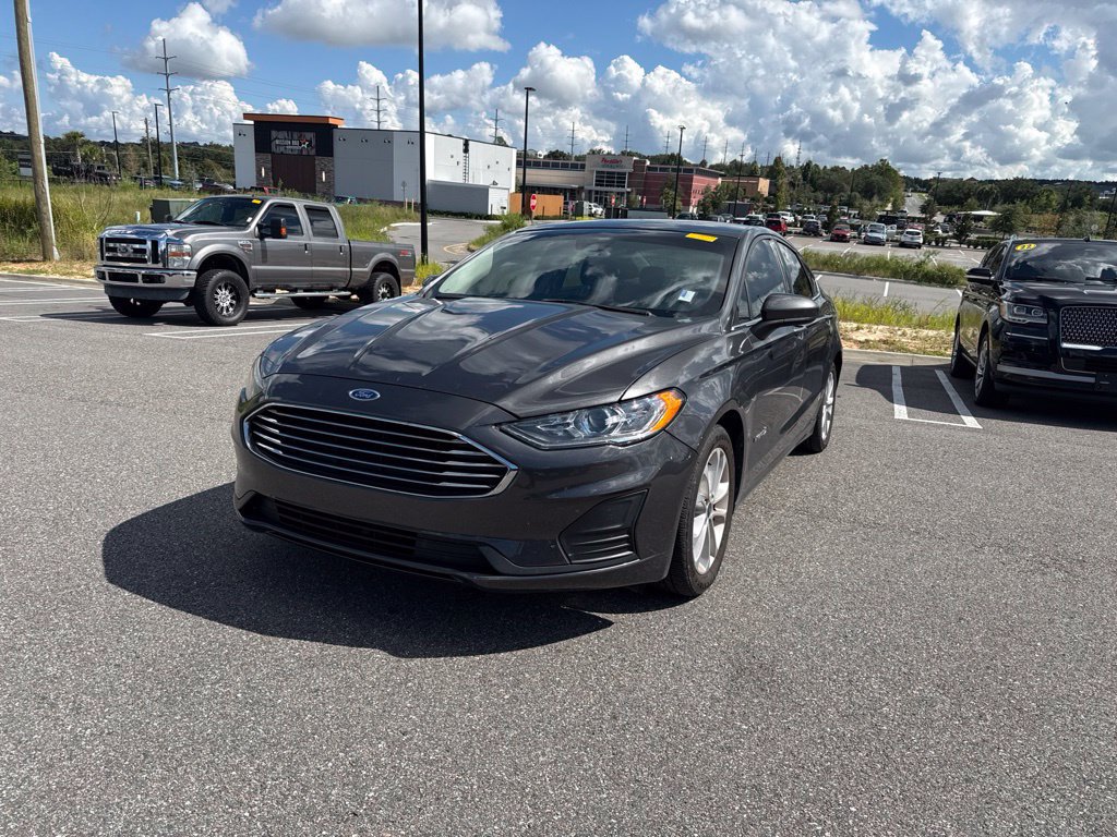 Used 2019 Ford Fusion SE FWD image 5