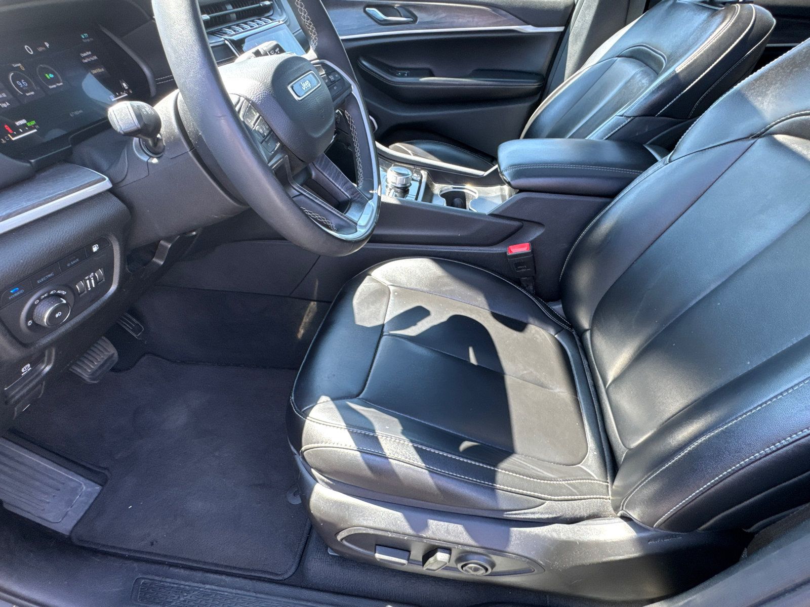 Used 2024 Jeep Grand Cherokee Limited 4xe AWD/4WD image 9
