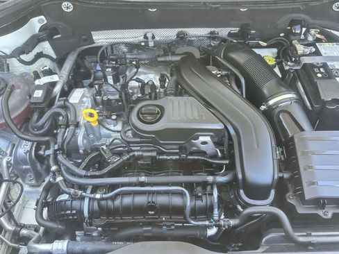 Used 2024 Volkswagen Taos S FWD image 18