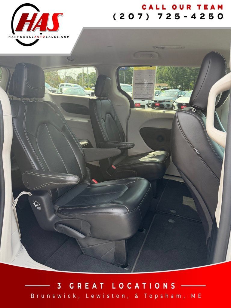 Used 2023 Chrysler Pacifica Touring-L FWD image 15