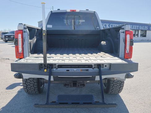 New 2025 Ford F250 Lariat w/ Lariat Ultimate Package image 18