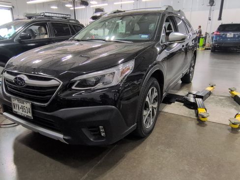 Used 2021 Subaru Outback Touring w/ Popular Package #2 AWD/4WD image 3