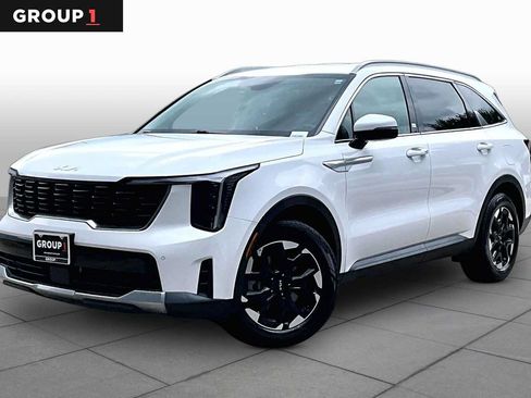 Used 2024 Kia Sorento S FWD image 1