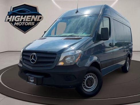 Used 2018 Mercedes-Benz Sprinter 2500 image 2