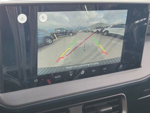 New 2025 Ford Maverick XL image 17