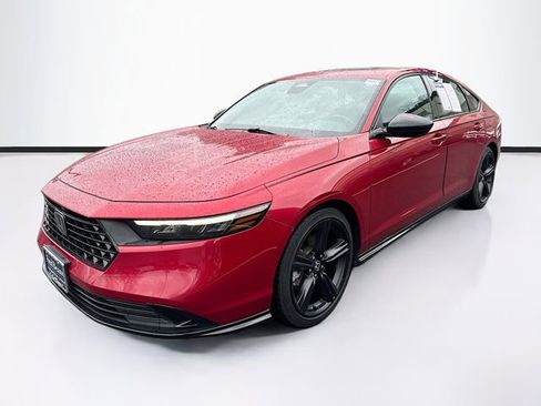 Used 2023 Honda Accord Sport image 3