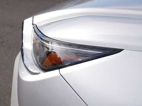 Used 2025 Toyota Grand Highlander AWD image 16