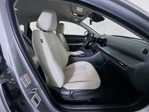 Used 2025 Hyundai Sonata SEL FWD image 31