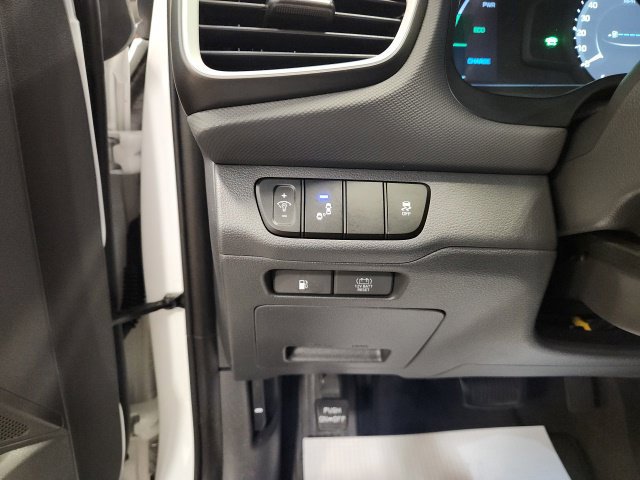 Used 2018 Hyundai Ioniq Limited FWD image 20