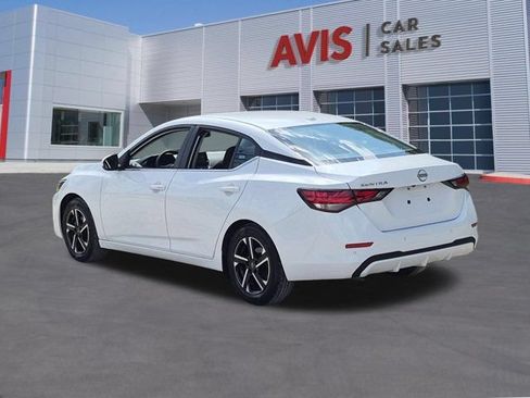 Used 2025 Nissan Sentra SV FWD image 9