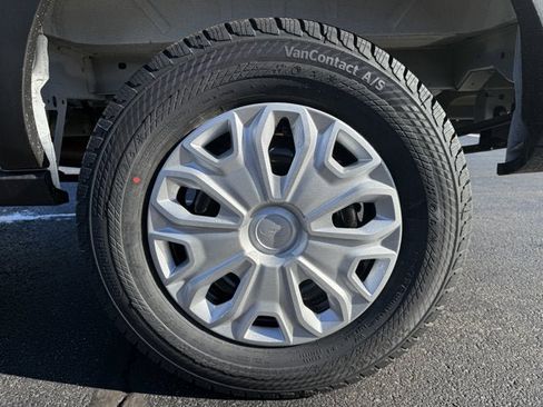 New 2025 Ford Transit 250 148 Medium Roof w/ Interior Upgrade Package image 10