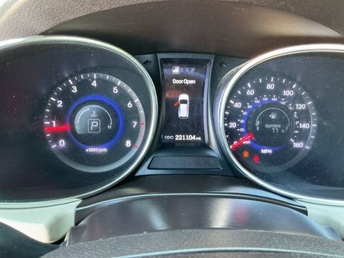 Used 2013 Hyundai Santa Fe Sport AWD/4WD image 13
