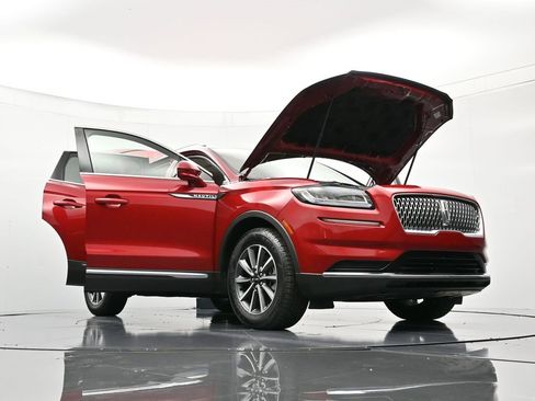 Used 2021 Lincoln Nautilus FWD image 59