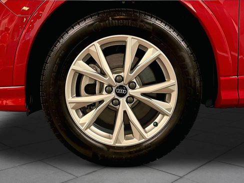 Certified 2025 Audi Q3 2.0T Premium Plus w/ Premium Plus Package AWD/4WD image 11