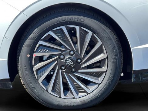 New 2026 Hyundai Sonata Limited FWD image 25