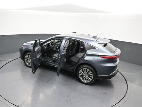 Used 2024 Toyota Venza Limited image 43