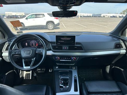 Used 2018 Audi SQ5 Premium Plus w/ Navigation Package AWD/4WD image 19