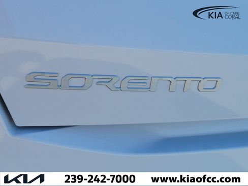 New 2026 Kia Sorento EX FWD image 6