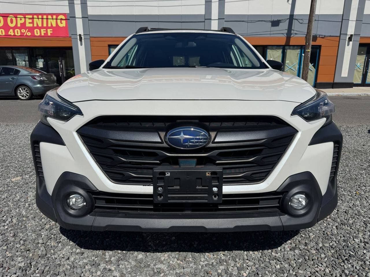 Used 2023 Subaru Outback Premium AWD/4WD image 2