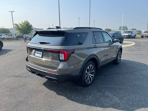 New 2026 Ford Explorer ST-Line AWD/4WD image 3