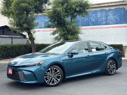 New 2026 Toyota Camry XLE FWD image 2