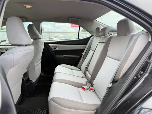 Used 2017 Toyota Corolla LE FWD image 24