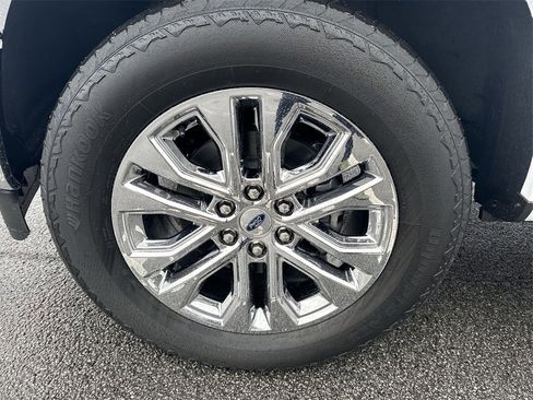 New 2025 Ford F150 Lariat w/ Equipment Group 501A Mid image 8