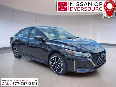 New 2025 Nissan Sentra SR image 1