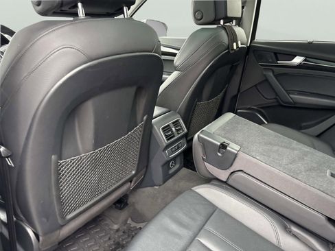 Used 2018 Audi Q5 2.0T Premium Plus w/ Premium Plus Package image 17