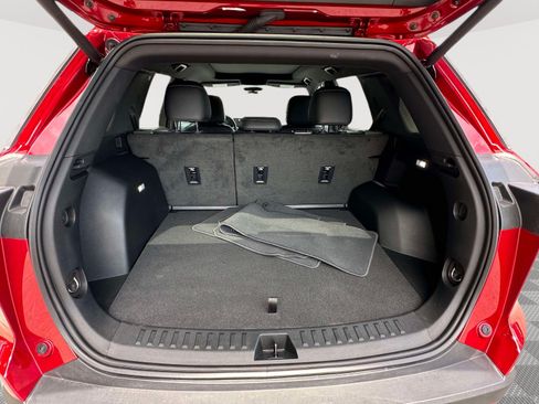 Used 2025 Chevrolet Equinox LT w/ Convenience Package II FWD image 34