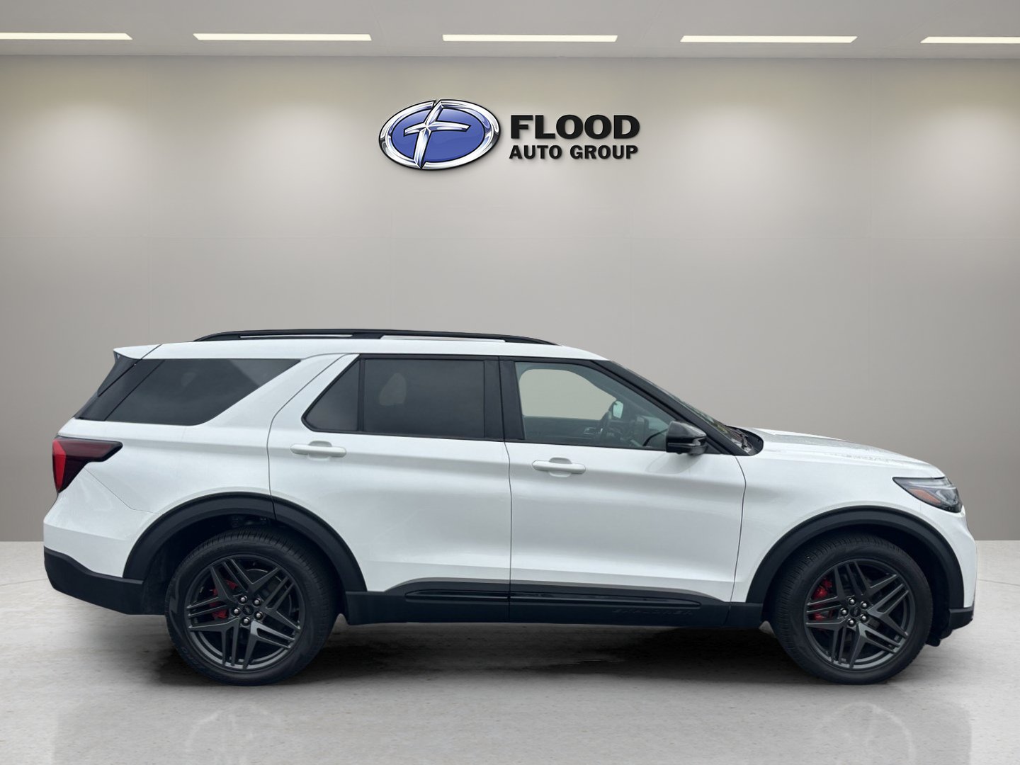 Certified 2025 Ford Explorer ST AWD/4WD image 6