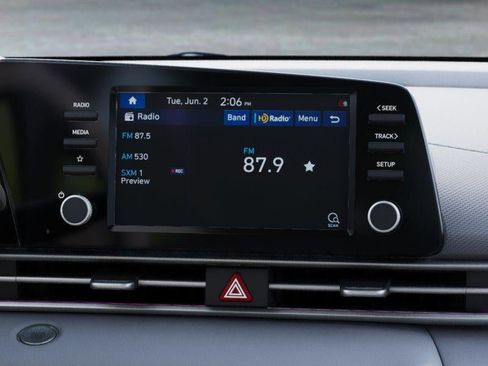 New 2026 Hyundai Elantra Hybrid FWD image 13