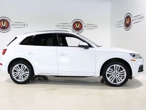 Used 2019 Audi Q5 2.0T Premium Plus w/ Premium Plus Package AWD/4WD image 5
